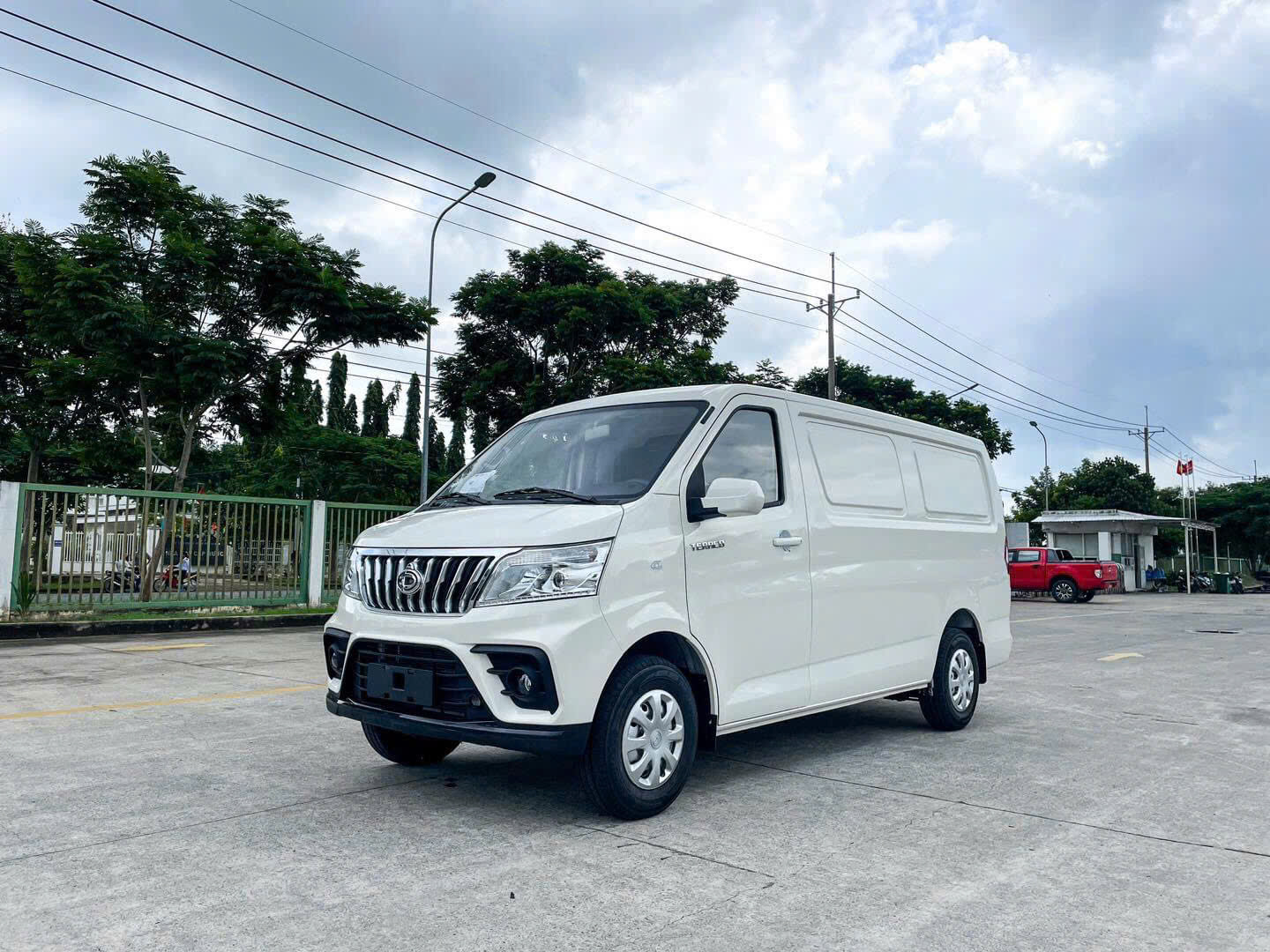Tera V8 Số Tự Động: Đánh Giá Chi Tiết Và Giá Bán Tại Otovan.vn Năm 2025