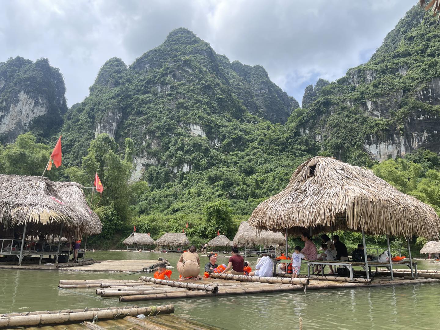 537734266 762572029872141 1484243964147803215 N